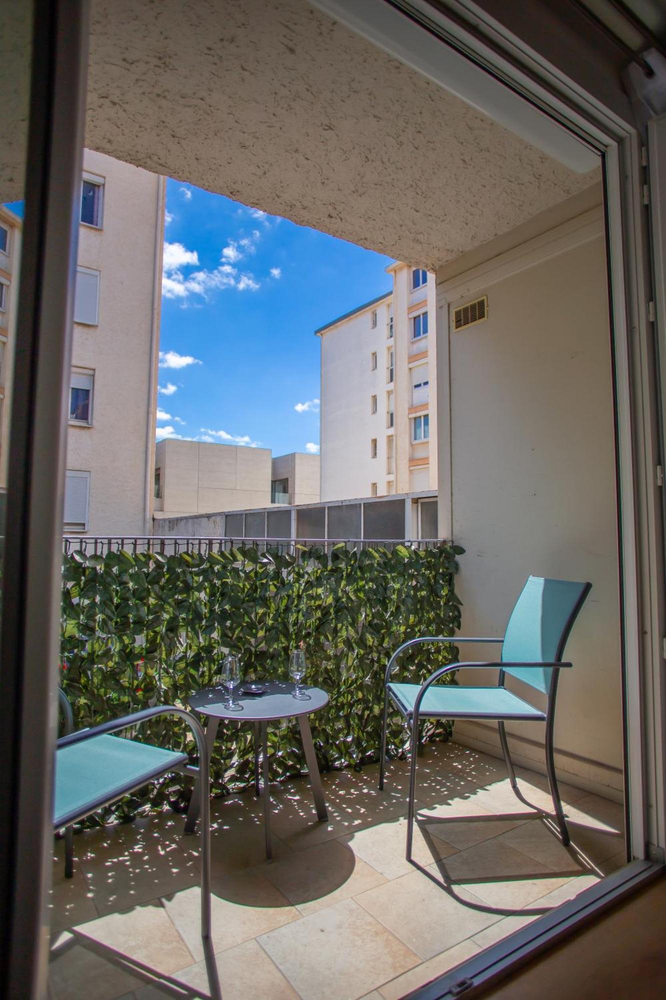 Le Cypres - Appartement Ideal Pour Vos Vacances Ou Vos Deplacements Professionnels A Beziers Exterior photo
